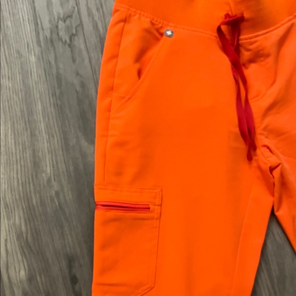 Figs sunset Orange Zamora jogger scrub Pants, Xs Tall size - Picture 2 of 6